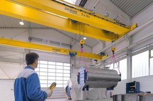 Оператор грузоподъемных машин, управляемых с пола