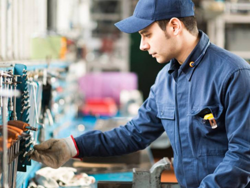 Заканчивается набор в группы обучения по рабочим профессиям на июль