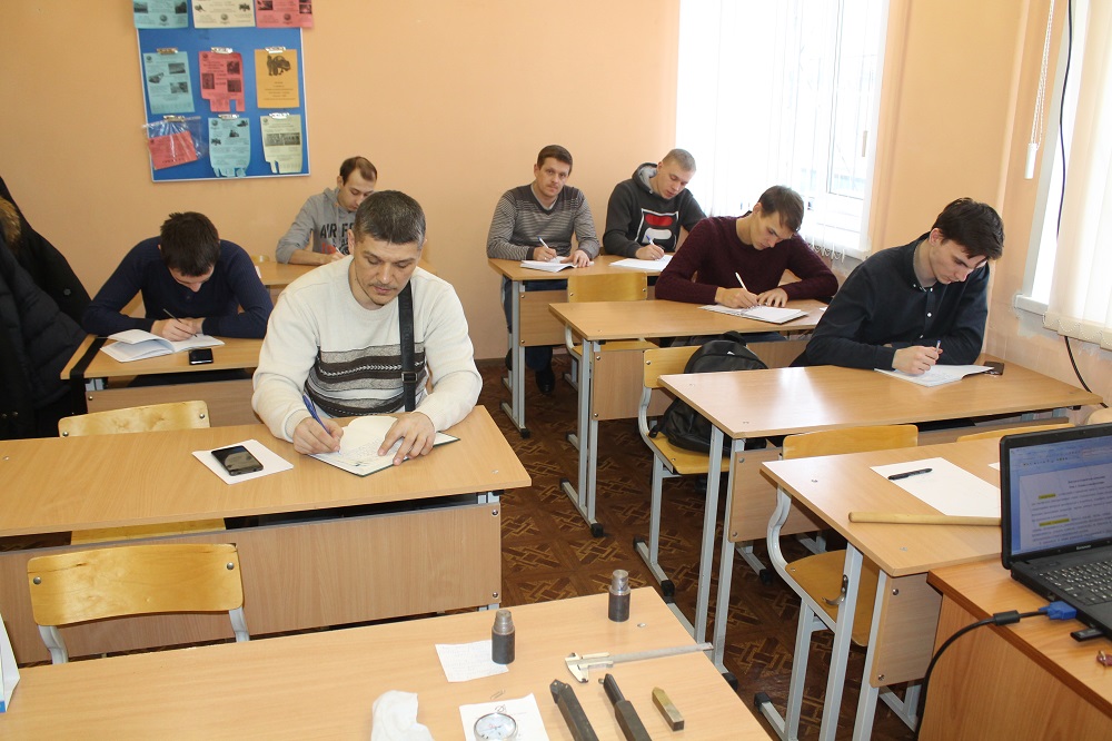Операторы станков с программным управлением открыли новый учебный 2019 год - изображение 2
